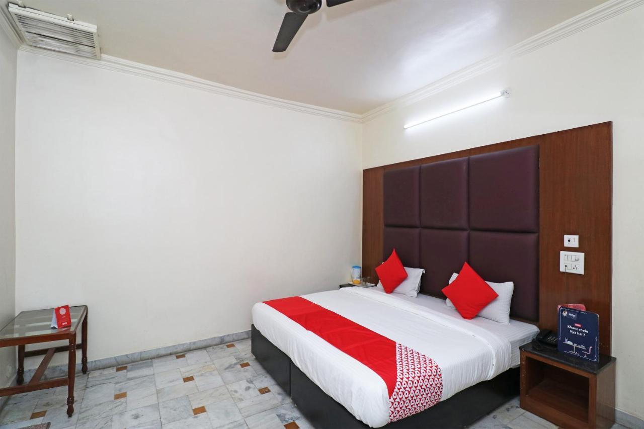 Oyo Hotel Ashoka International Kanpur Buitenkant foto