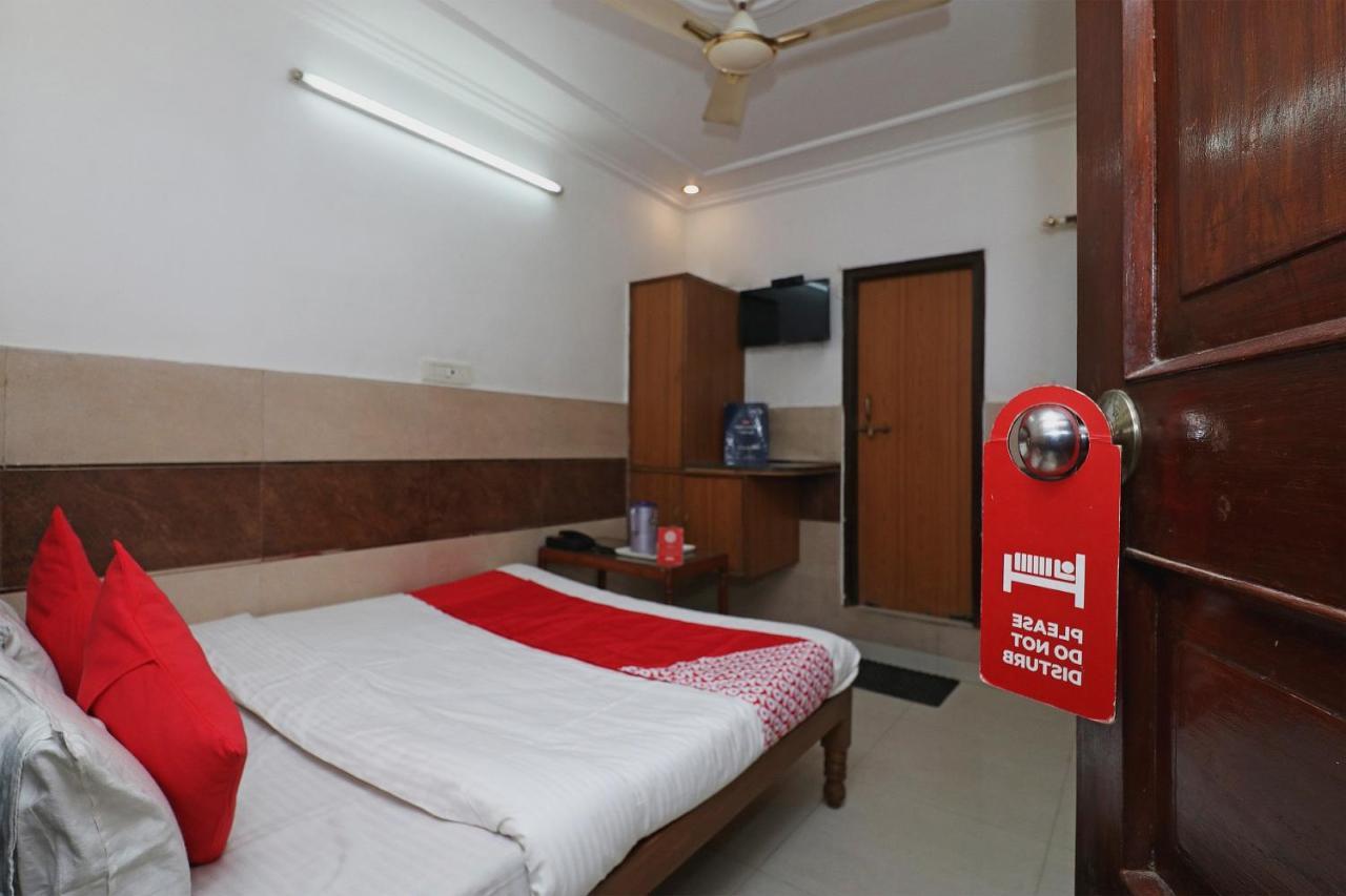 Oyo Hotel Ashoka International Kanpur Buitenkant foto