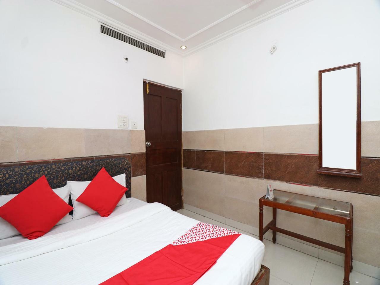 Oyo Hotel Ashoka International Kanpur Buitenkant foto
